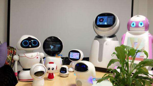 智慧养老新篇章 智能语音机器人如何提升老年生活质量